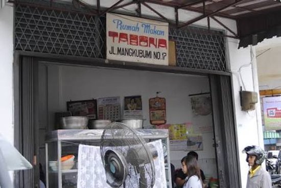 Rumah Makan Tabona